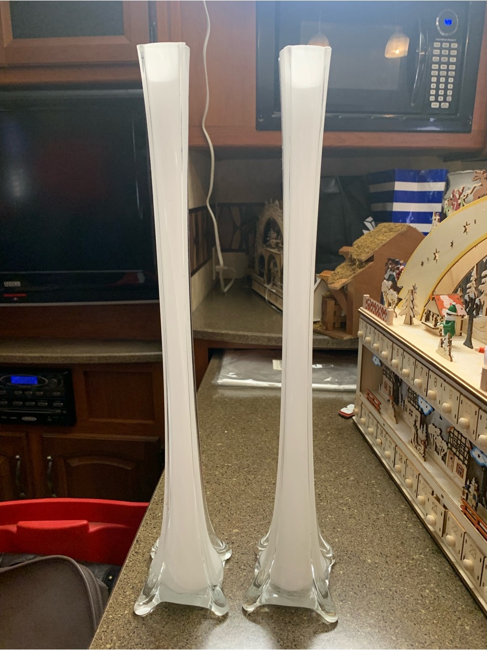 Two White 20 Inch Eiffel Tower Vases Glass Centerpiece